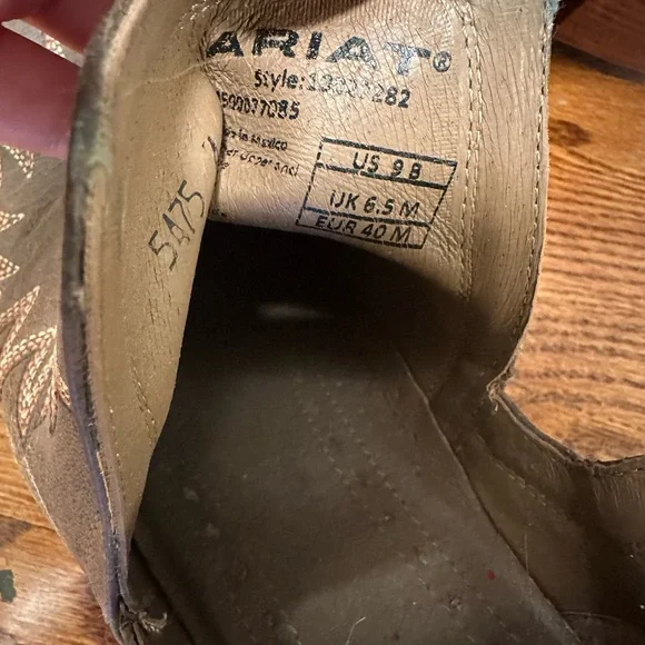 Ariat Tan Leather Western Boots - Picture 2 of 3